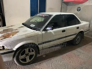Toyota Corolla 1998 White