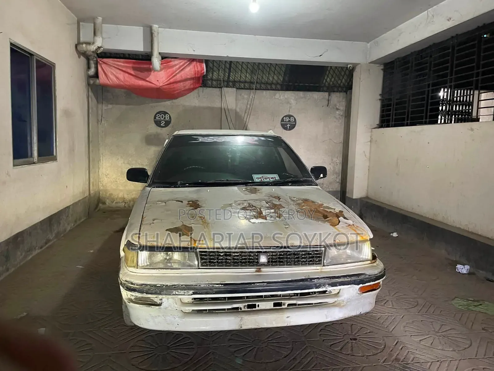Toyota Corolla 1998 White