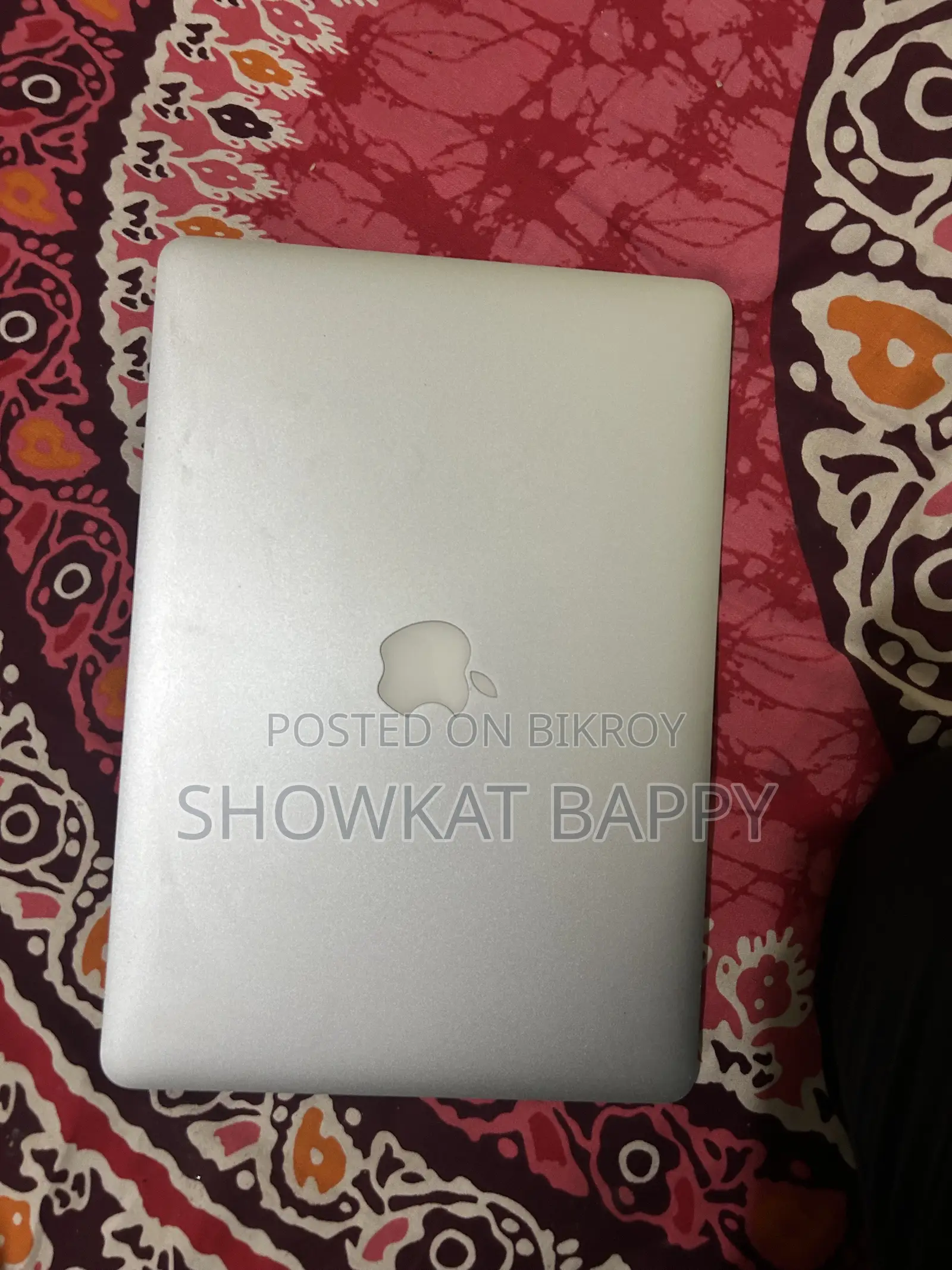 ল্যাপটপ অ্যাপল ম্যাকবুক ২০১৫ ৮ জিবি ইন্টেল কোর আই৭ এসএসডি ২৫৬ জিবি