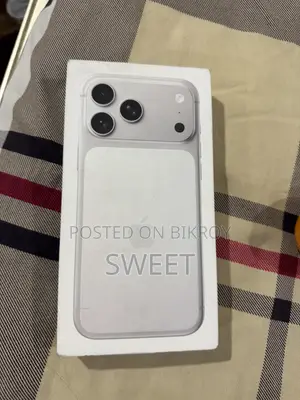 New Apple iPhone 17 Pro Max 1 TB Silver