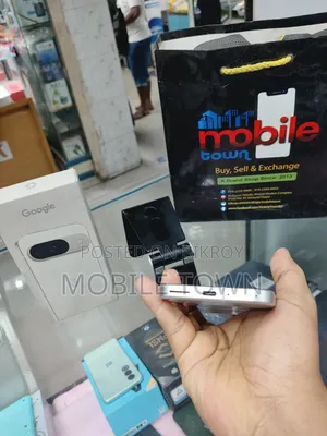 গুগল পিক্সেল ৯ ১২৮ জিবি হোয়াইট