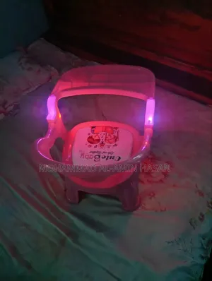 Cute Baby Feeding Chair