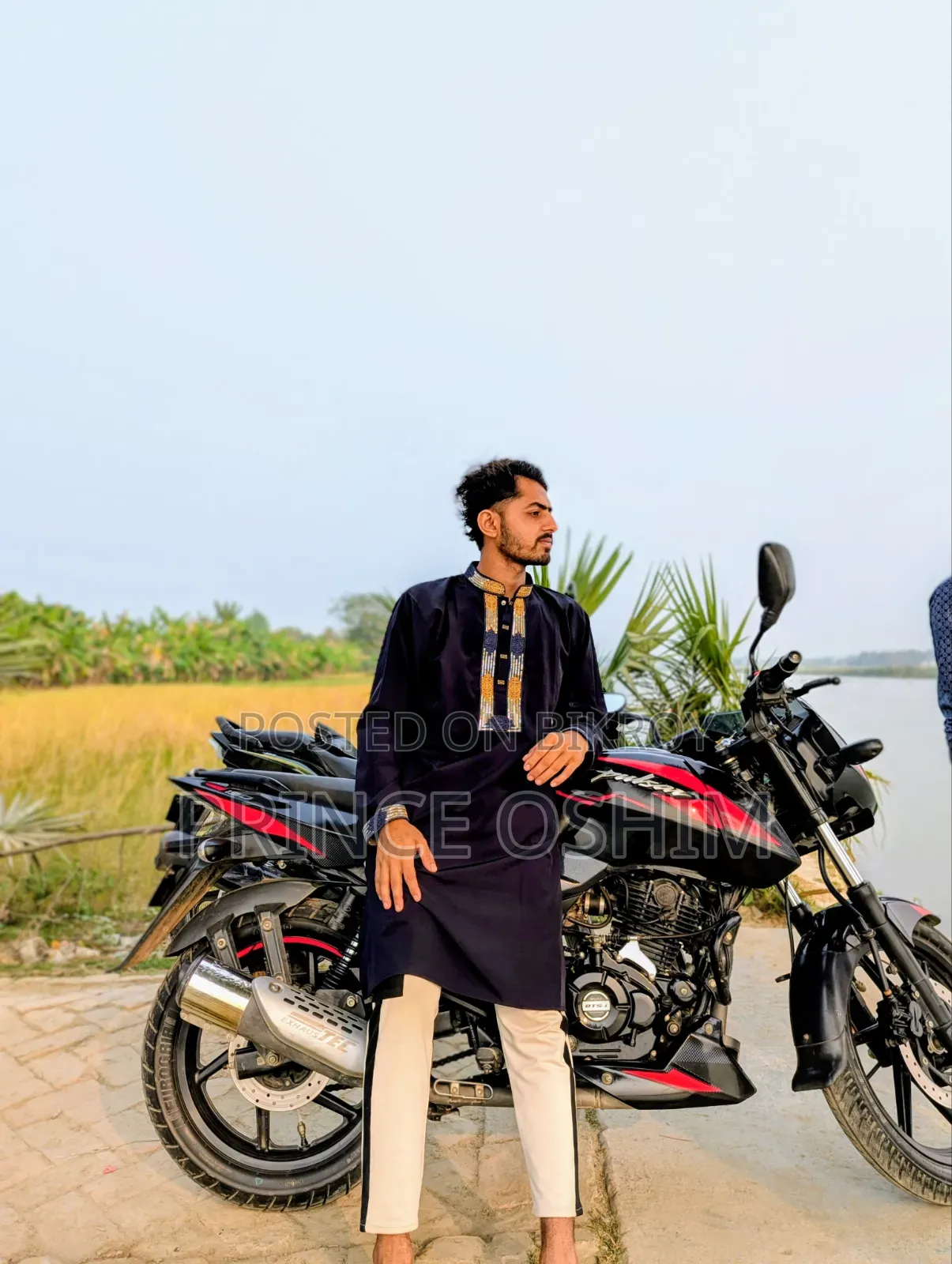 বাজাজ পালসার ১৫০ ২০২৩ কালো