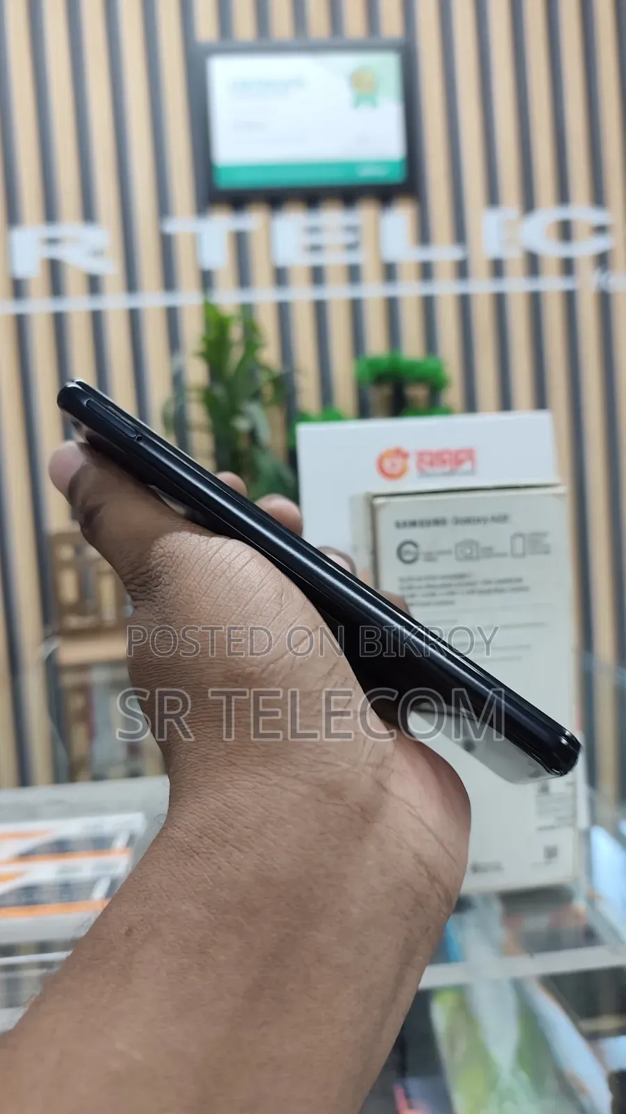 স্যামসাং গ্যালাক্সি এ২২ ১২৮ জিবি ব্ল্যাক