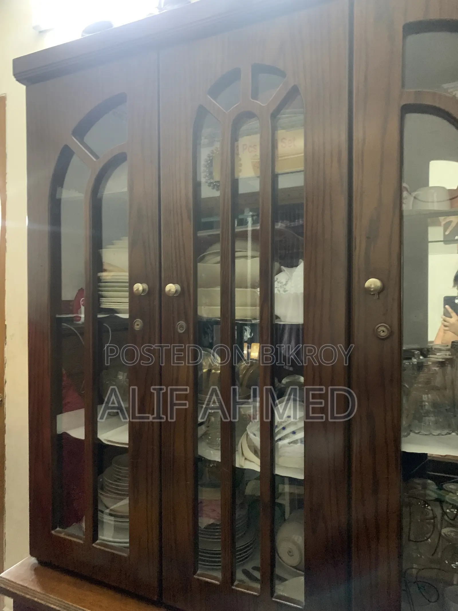 Pure Wood Furniture No Scratch Looks Like New.