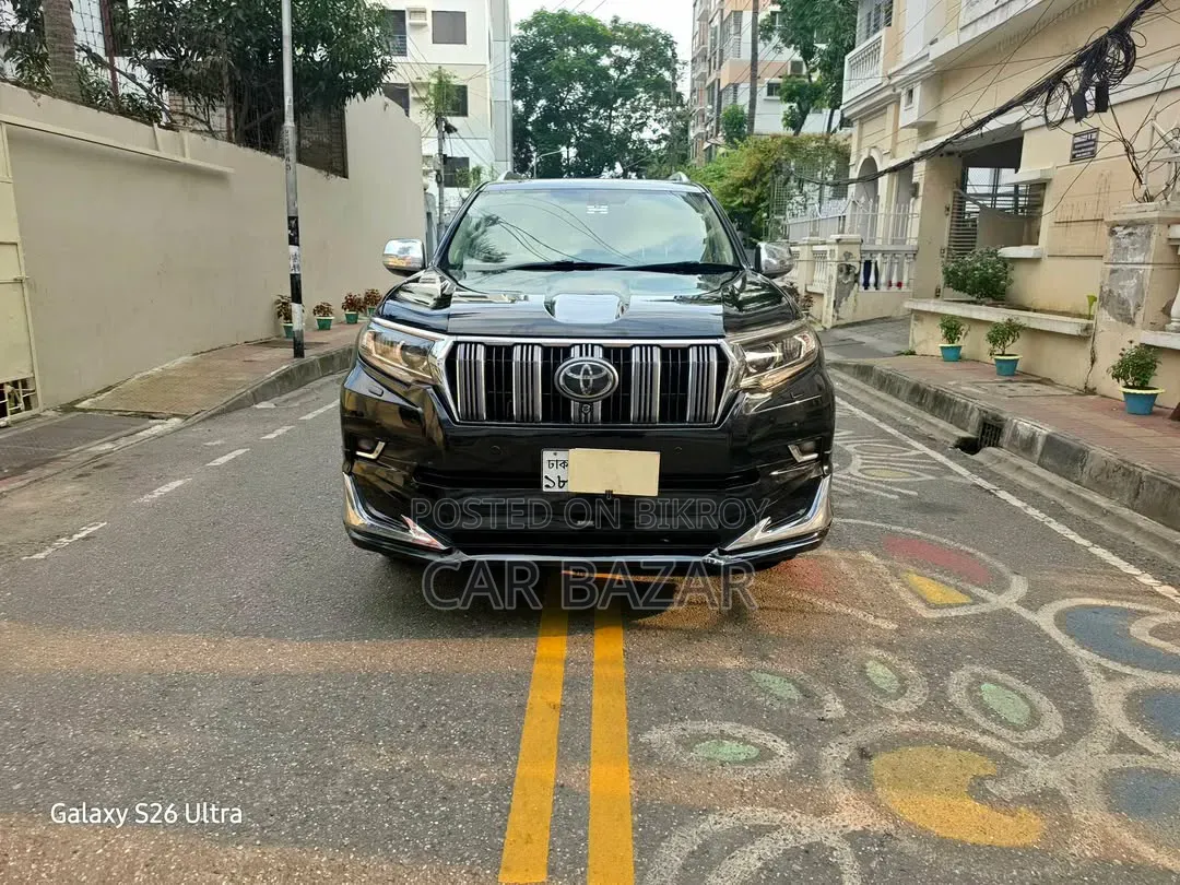 টয়োটা ল্যান্ড ক্রুজার প্রাডো ২.৭ VVT-i ২০১৬ কালো