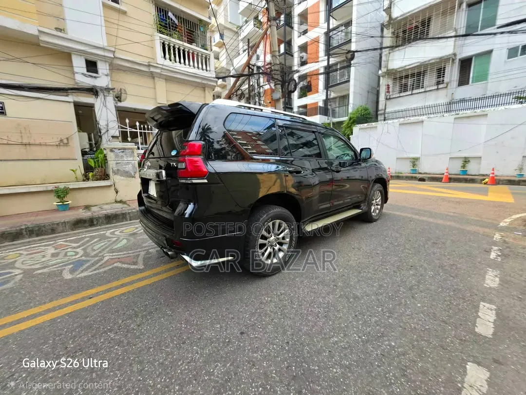 টয়োটা ল্যান্ড ক্রুজার প্রাডো ২.৭ VVT-i ২০১৬ কালো