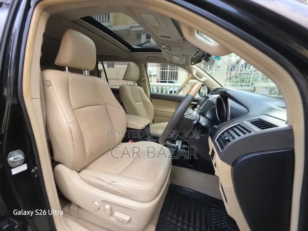 টয়োটা ল্যান্ড ক্রুজার প্রাডো ২.৭ VVT-i ২০১৬ কালো