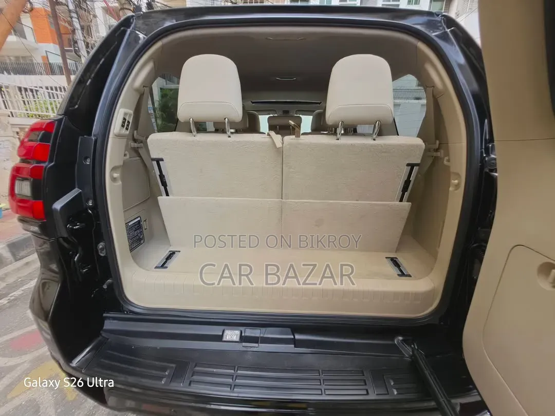 টয়োটা ল্যান্ড ক্রুজার প্রাডো ২.৭ VVT-i ২০১৬ কালো