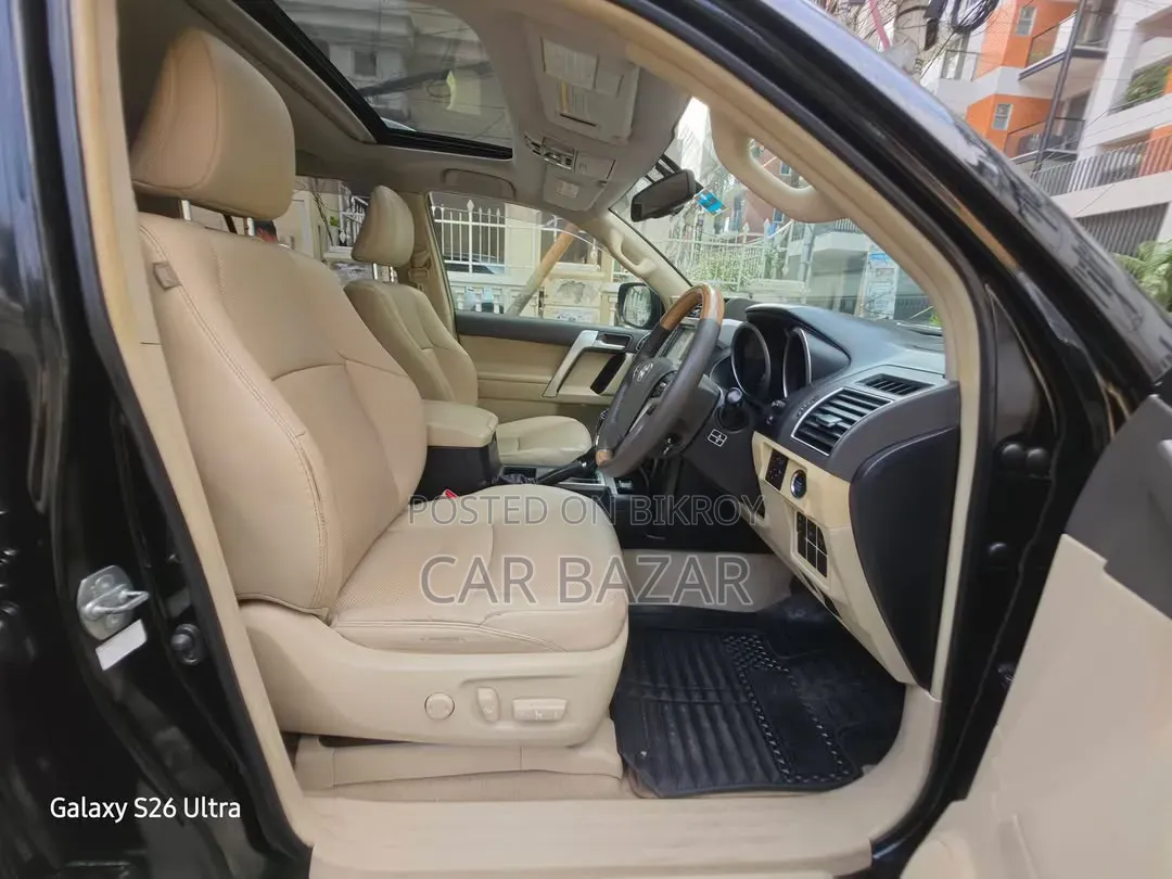 টয়োটা ল্যান্ড ক্রুজার প্রাডো ২.৭ VVT-i ২০১৬ কালো