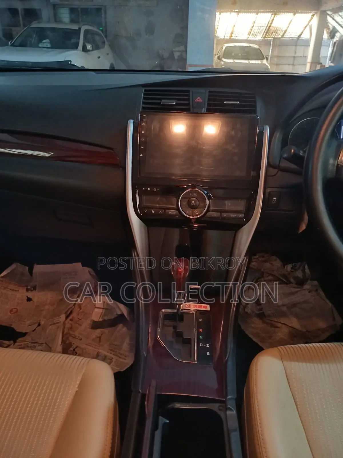 Toyota Premio 2018 Red
