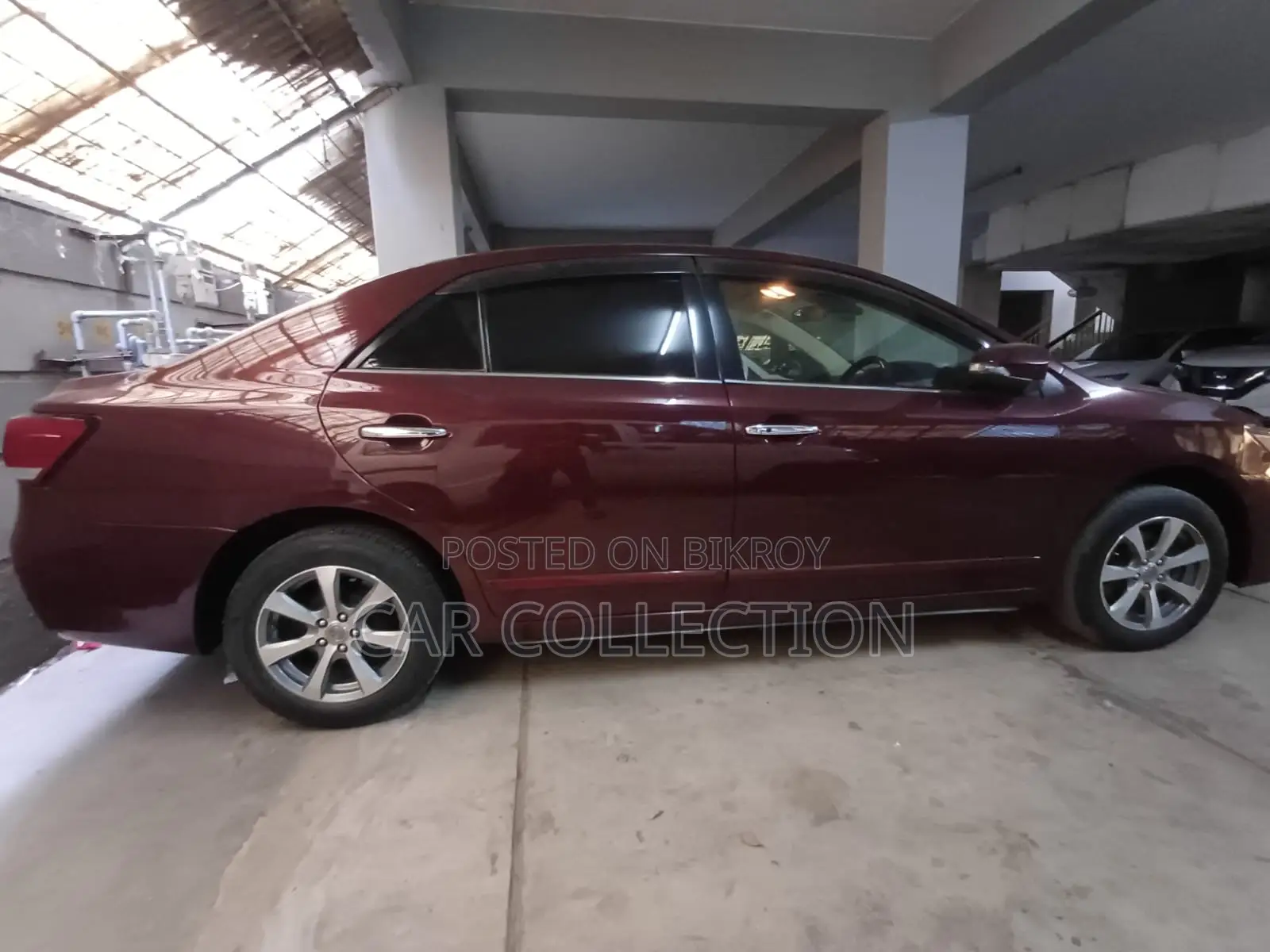 Toyota Premio 2018 Red