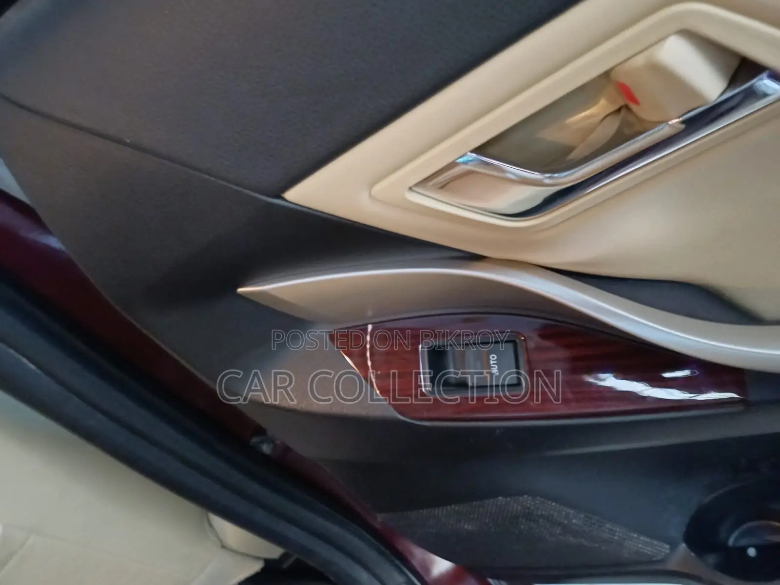 Toyota Premio 2018 Red