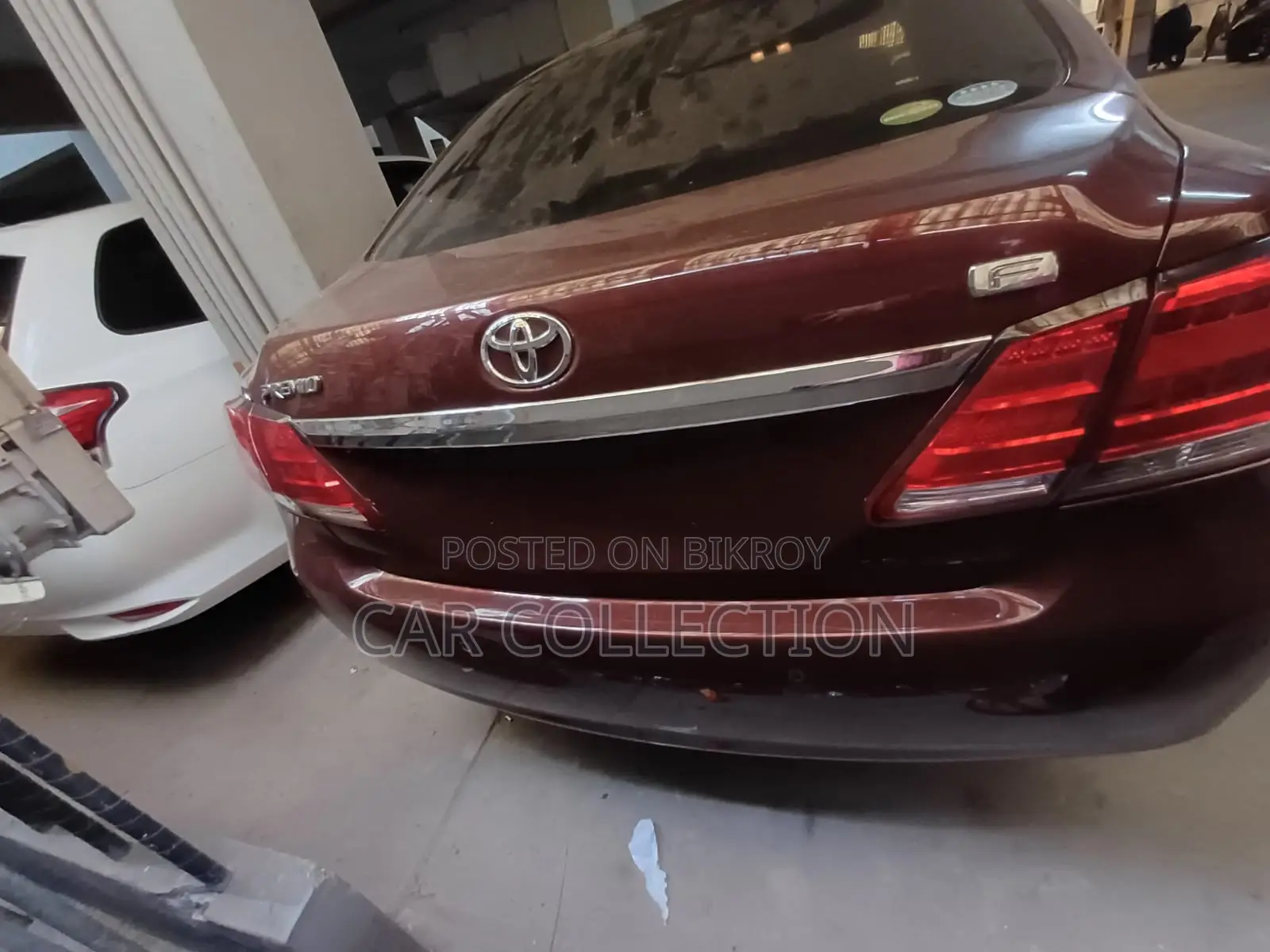 Toyota Premio 2018 Red