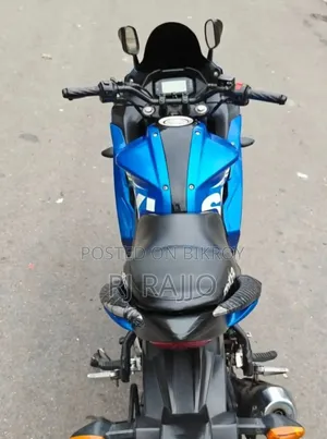 সুজুকি গিক্সার এসএফ ২০১৮ ব্লু