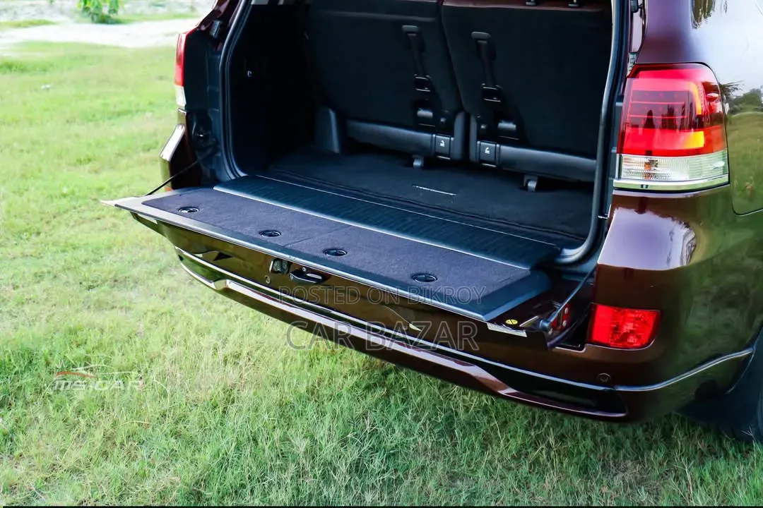 টয়োটা ল্যান্ড ক্রুজার ৪.৫ ভি৮ ভিএক্সআর ২০১৭ মেরুন