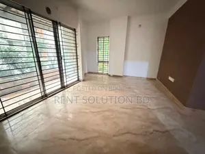 গুলশানে ভাড়ার জন্য উন্মুক্ত ২,৫০০ বর্গফুটের অফিস স্পেস