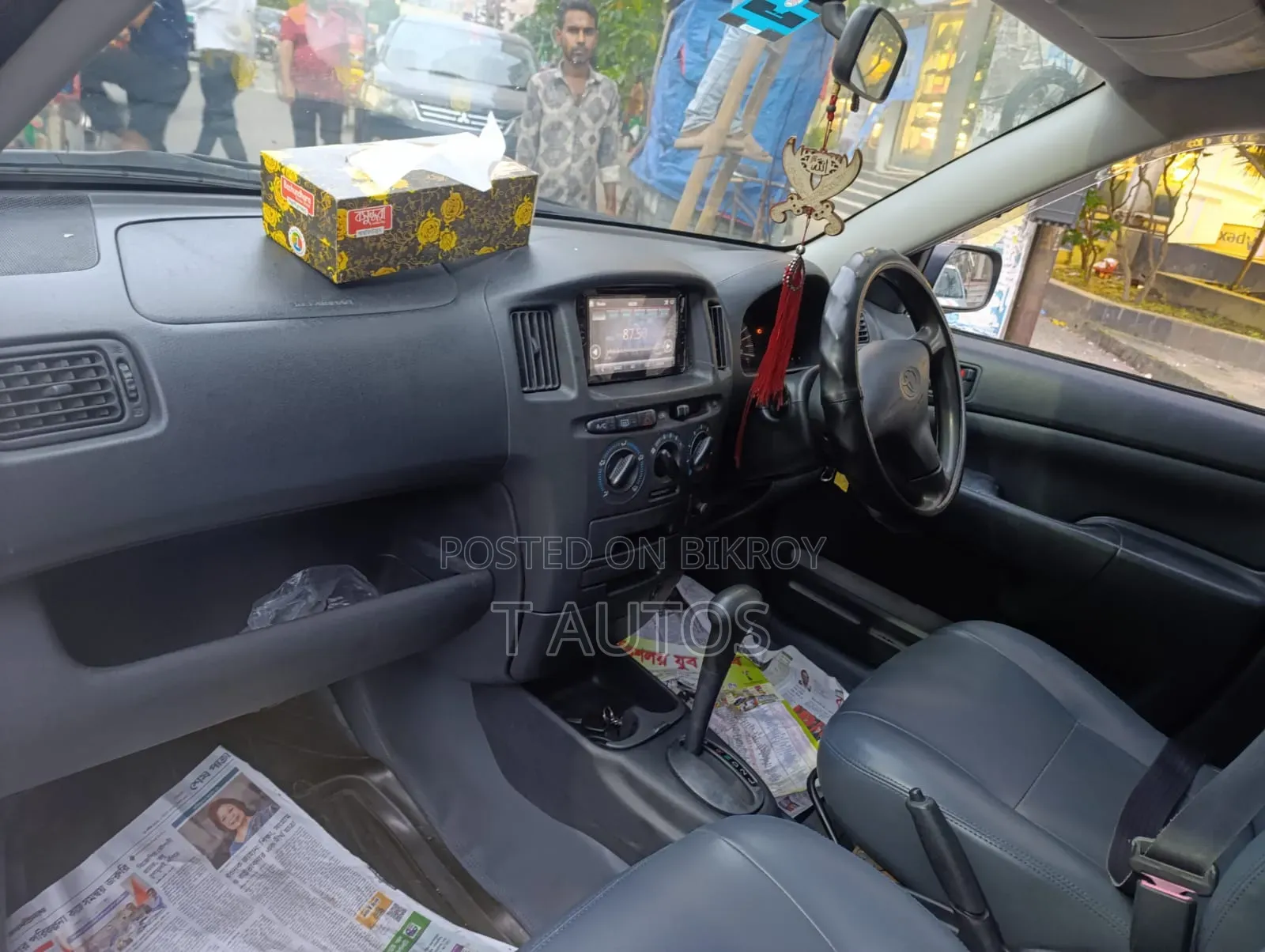 টয়োটা প্রোবক্স ২০১২ রূপালী