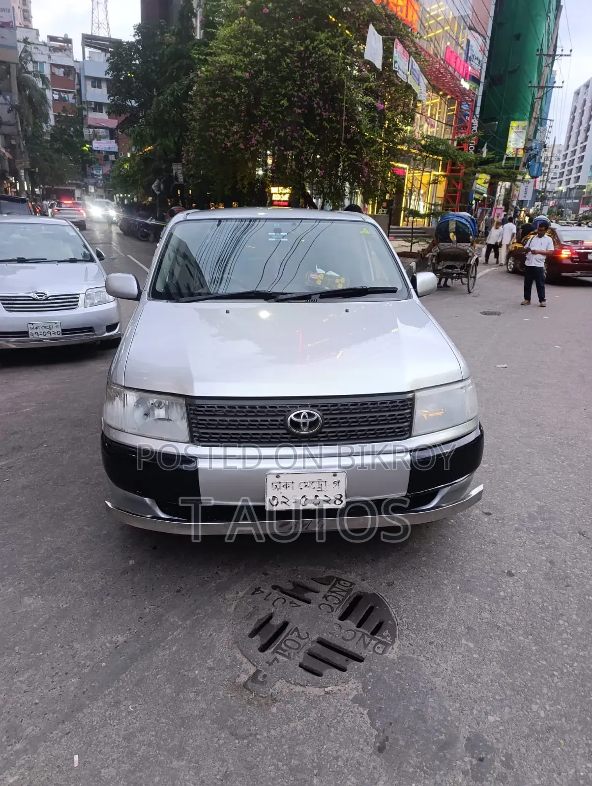 টয়োটা প্রোবক্স ২০১২ রূপালী