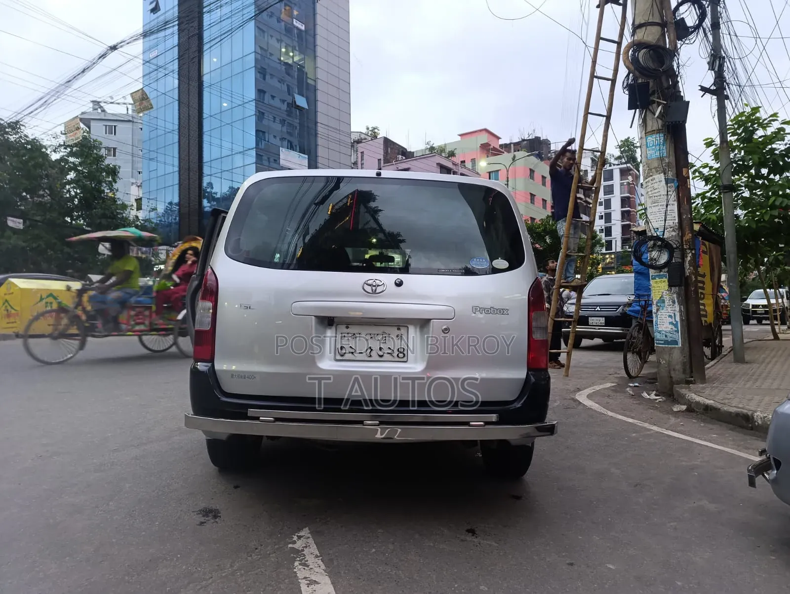 টয়োটা প্রোবক্স ২০১২ রূপালী