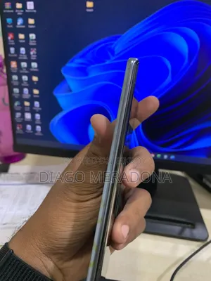 ভিভো ভি২৭ প্রো ২৫৬ জিবি