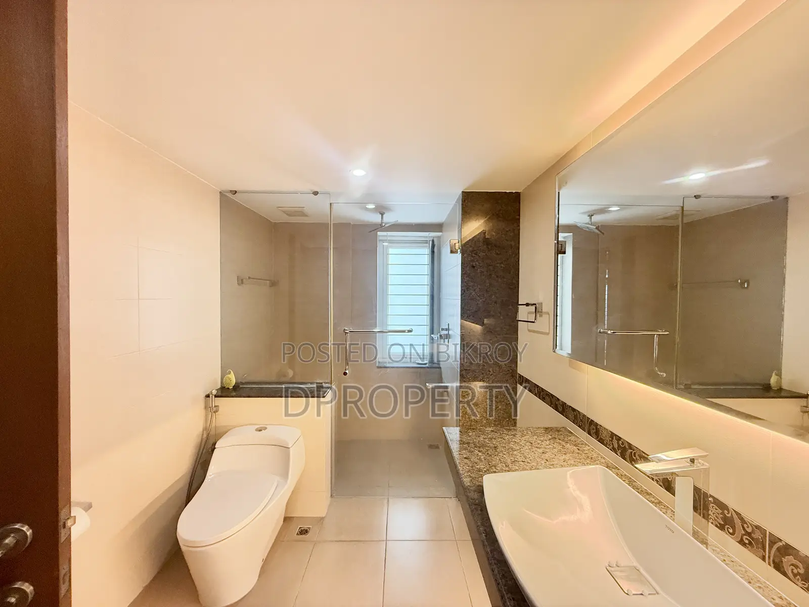 Furnished 3-bedroom Apartment in Banani for rent