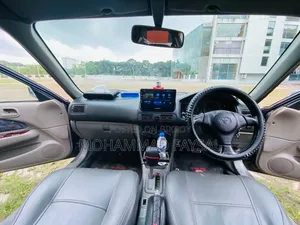 টয়োটা করোল্লা ২ ১৯৯৭ গ্রে