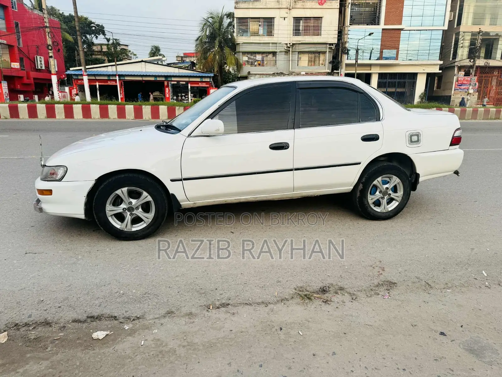 Toyota Corolla Automatic 1997 White