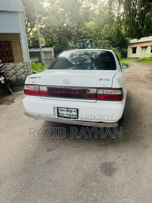 Toyota Corolla Automatic 1997 White