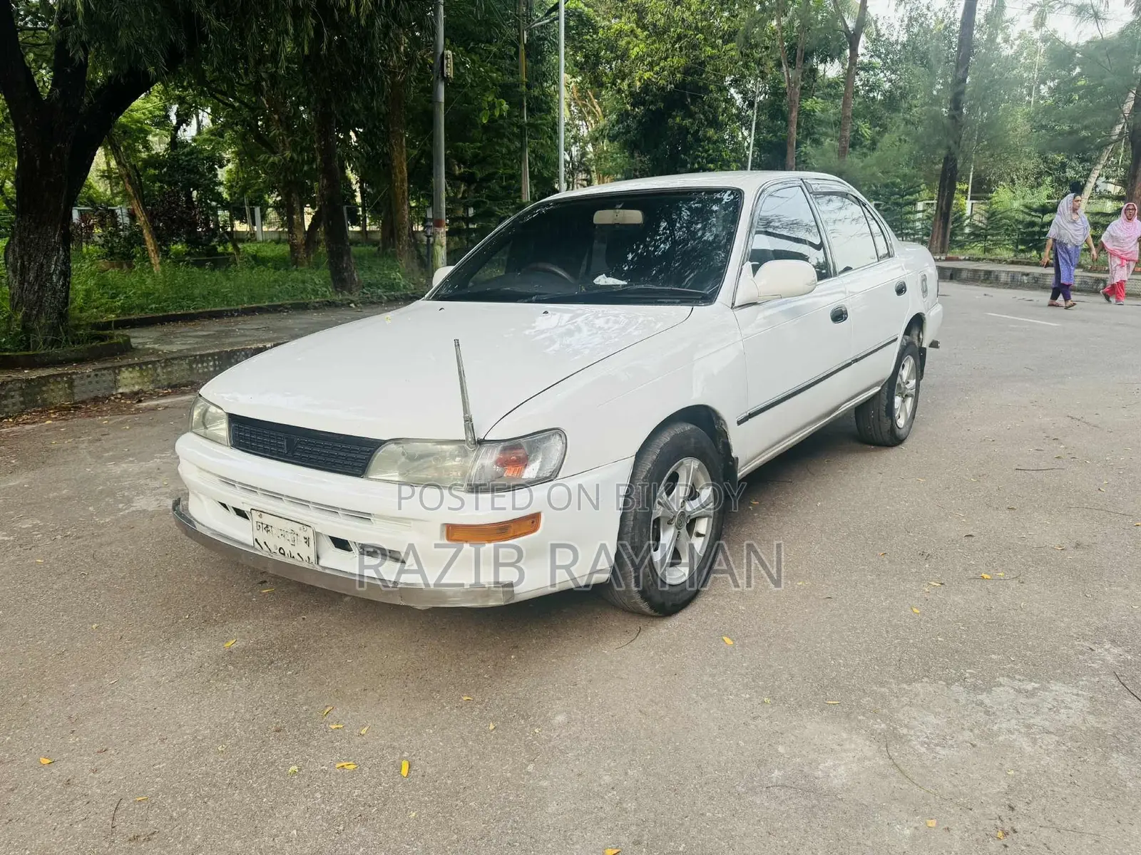 Toyota Corolla Automatic 1997 White