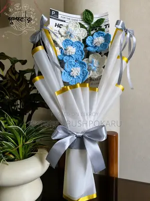 ক্রোশেট ফুলের তোড়া