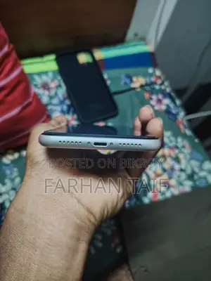 অ্যাপল আইফোন ১১ ১২৮ জিবি হোয়াইট