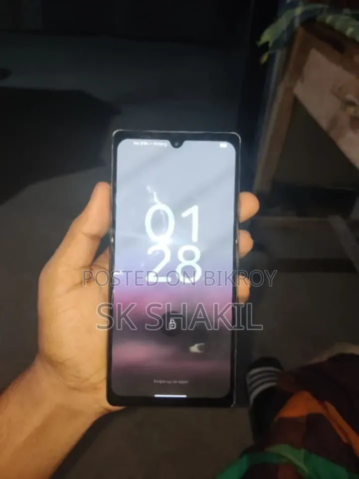 EL 128 GB White