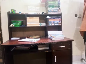 Otobi Reading Table
