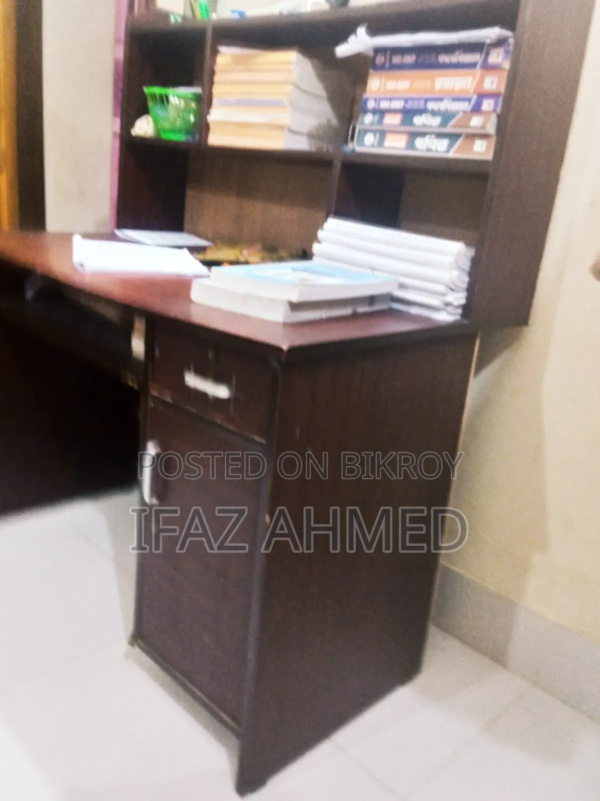 Otobi Reading Table