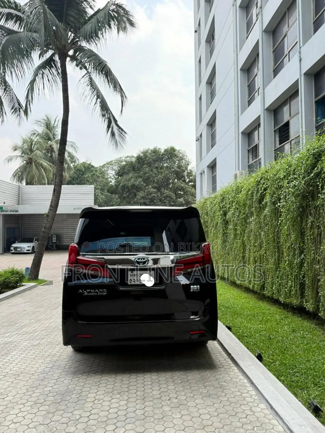 Toyota Alphard 2.5 Hybrid AWD 2020 Black