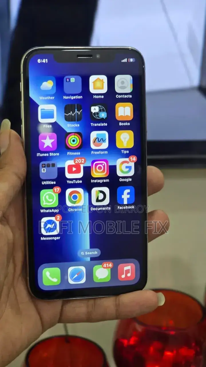 Apple iPhone X 64 GB White