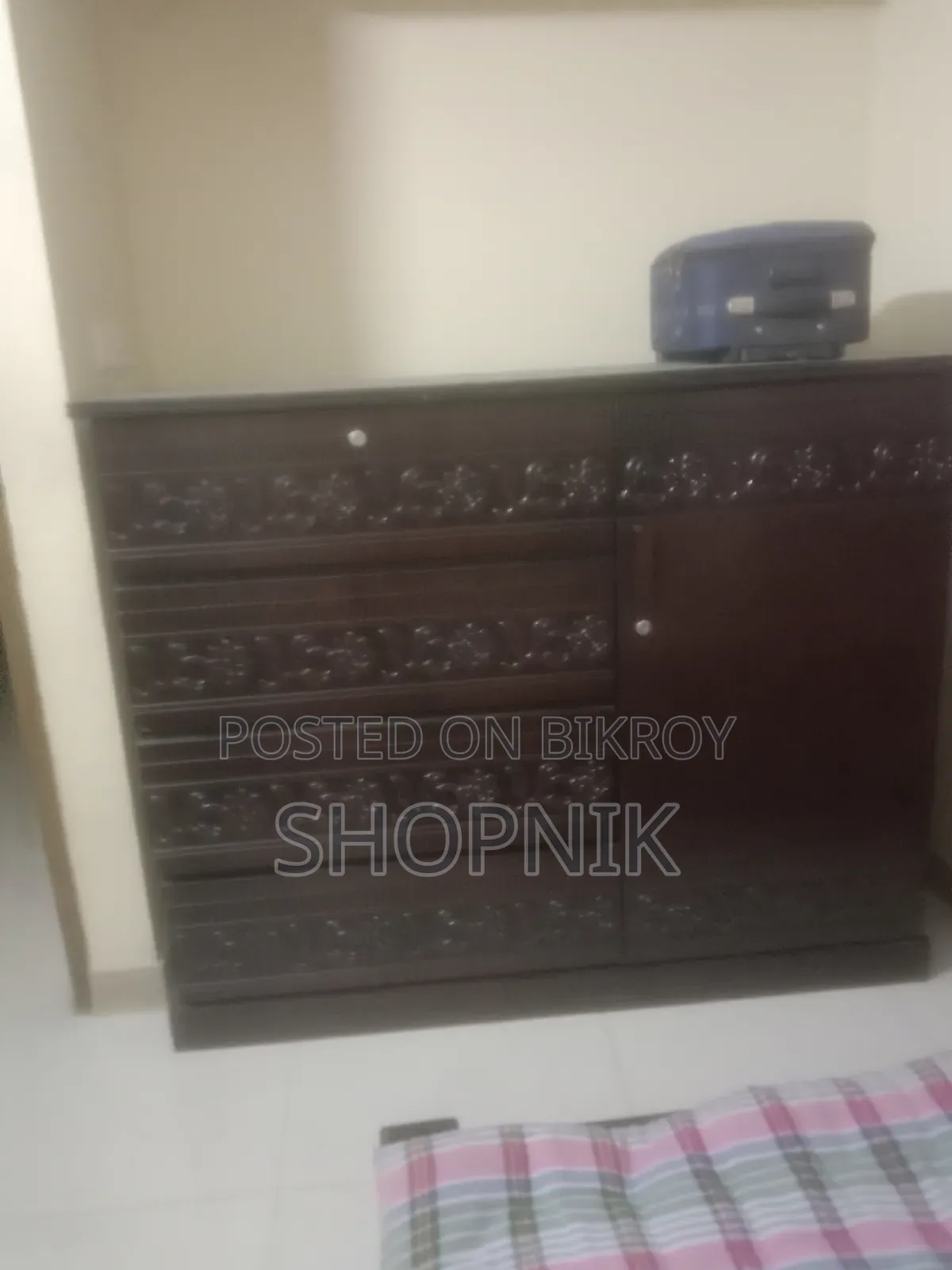 ওয়ার্ডরোব বিক্রয়ের জন্য ১২০০০ টাকা