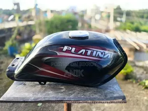 Bajaj Platina fuel tank