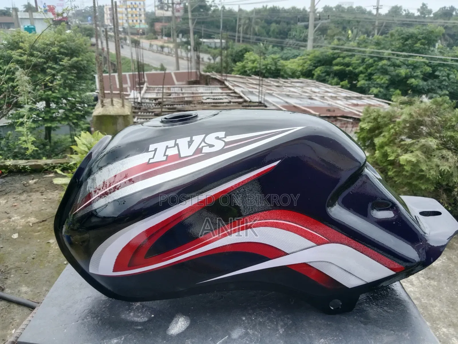 Bajaj Platina fuel tank