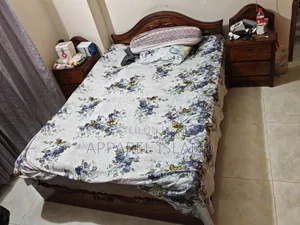 ৫ ফুট বাই ৬.৫ ফিট শিশু কাঠের বক্স খাট বিক্রয় হবে