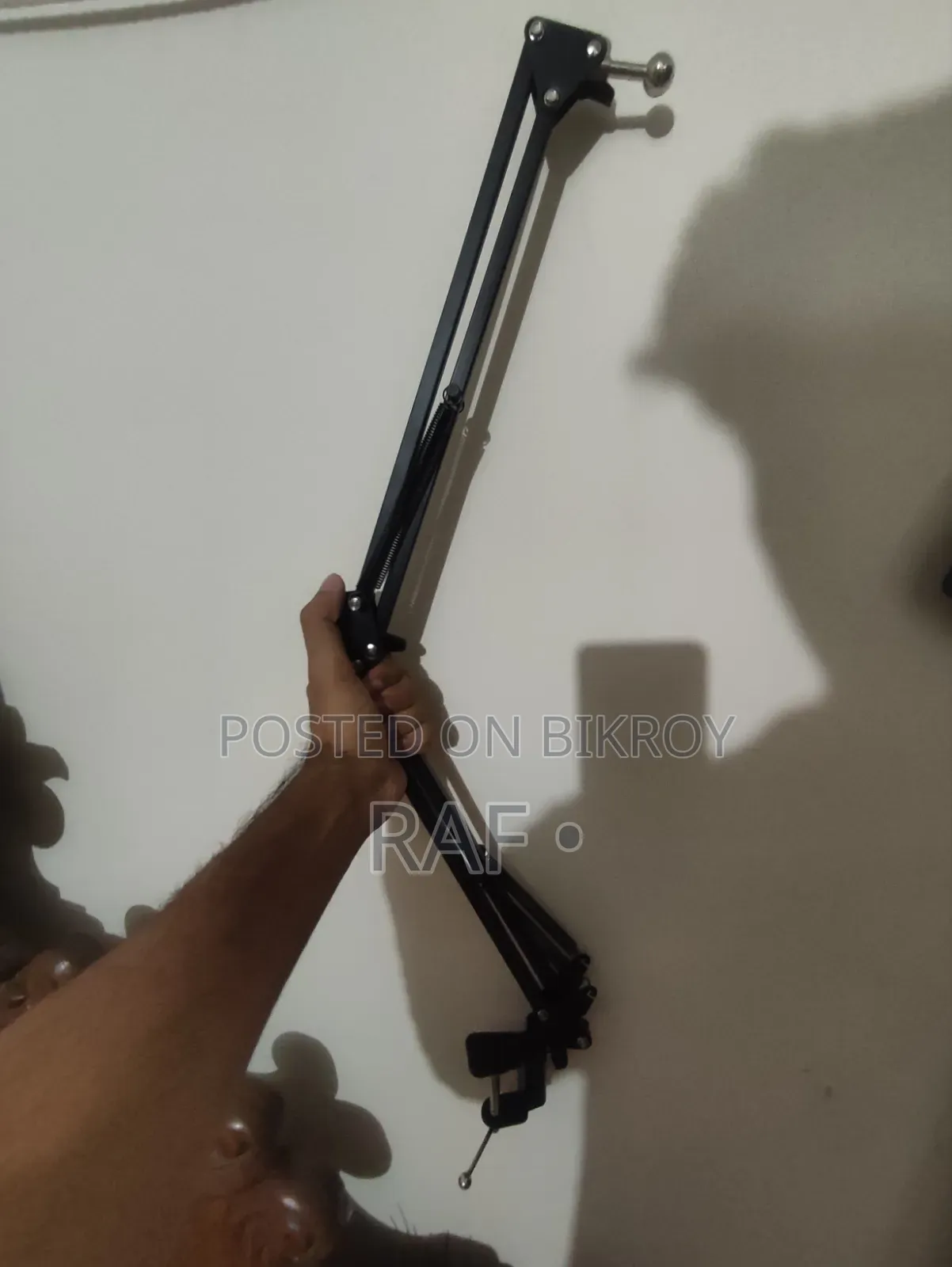 মাইক্রোফোন বা ফোন হোল্ডারের জন্য বুম আর্ম