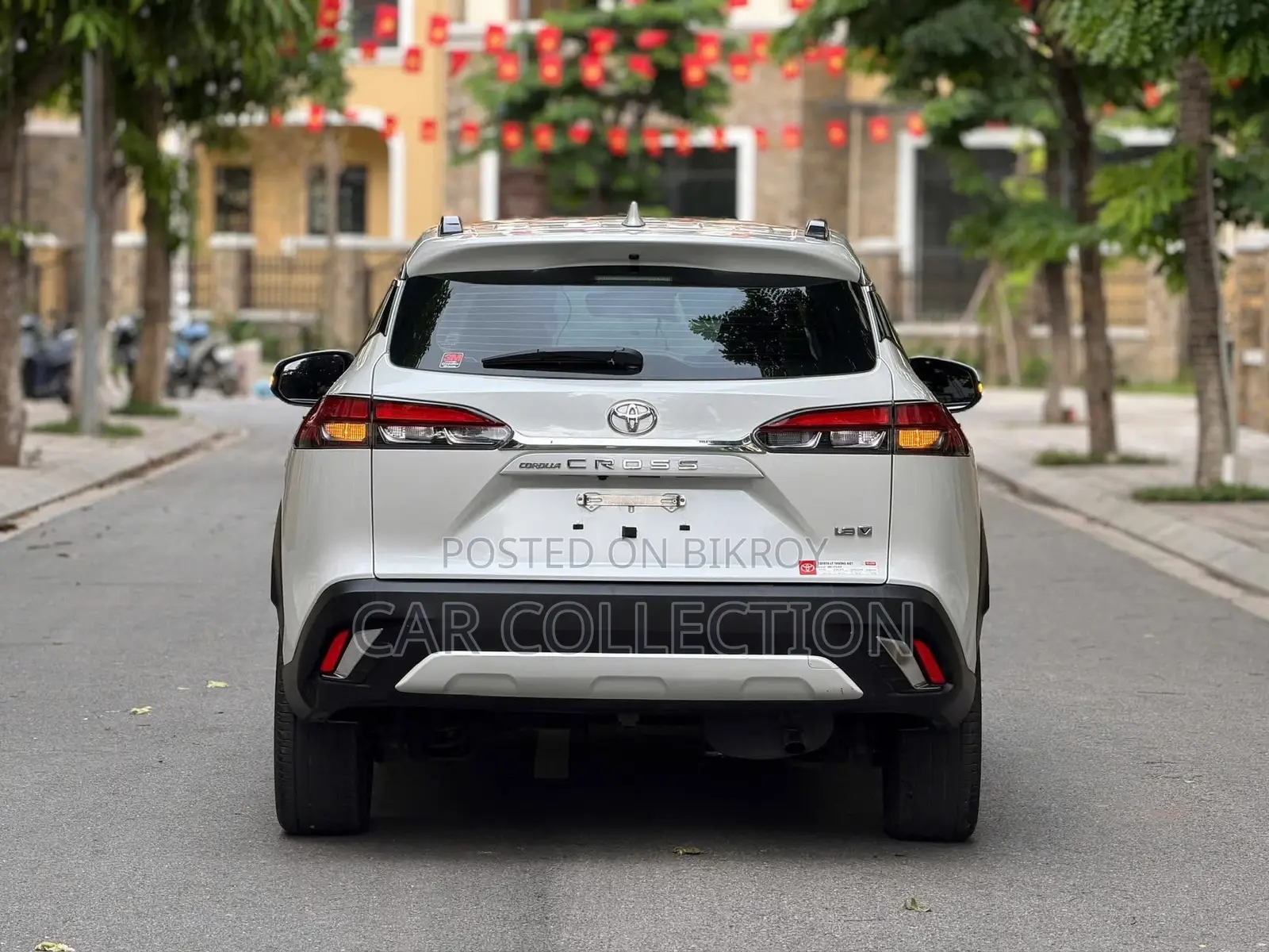 New Toyota Corolla Cross XLE 2025 Pearl