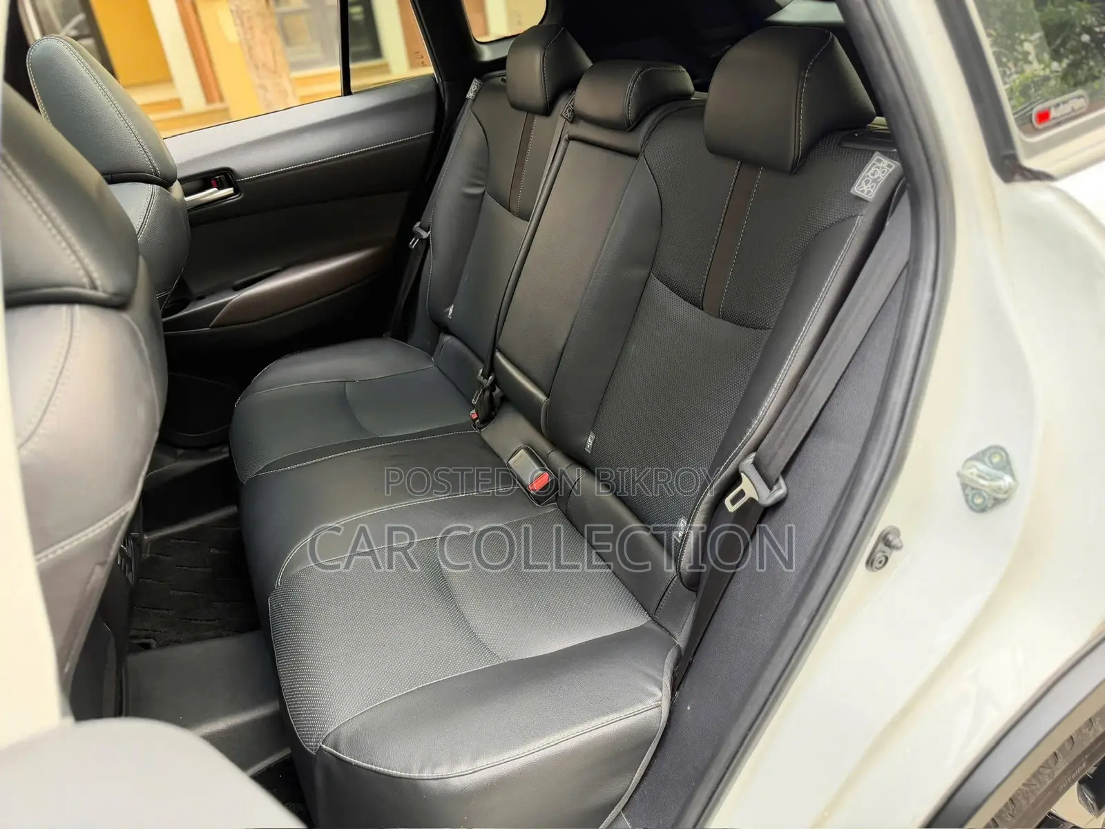 New Toyota Corolla Cross XLE 2025 Pearl
