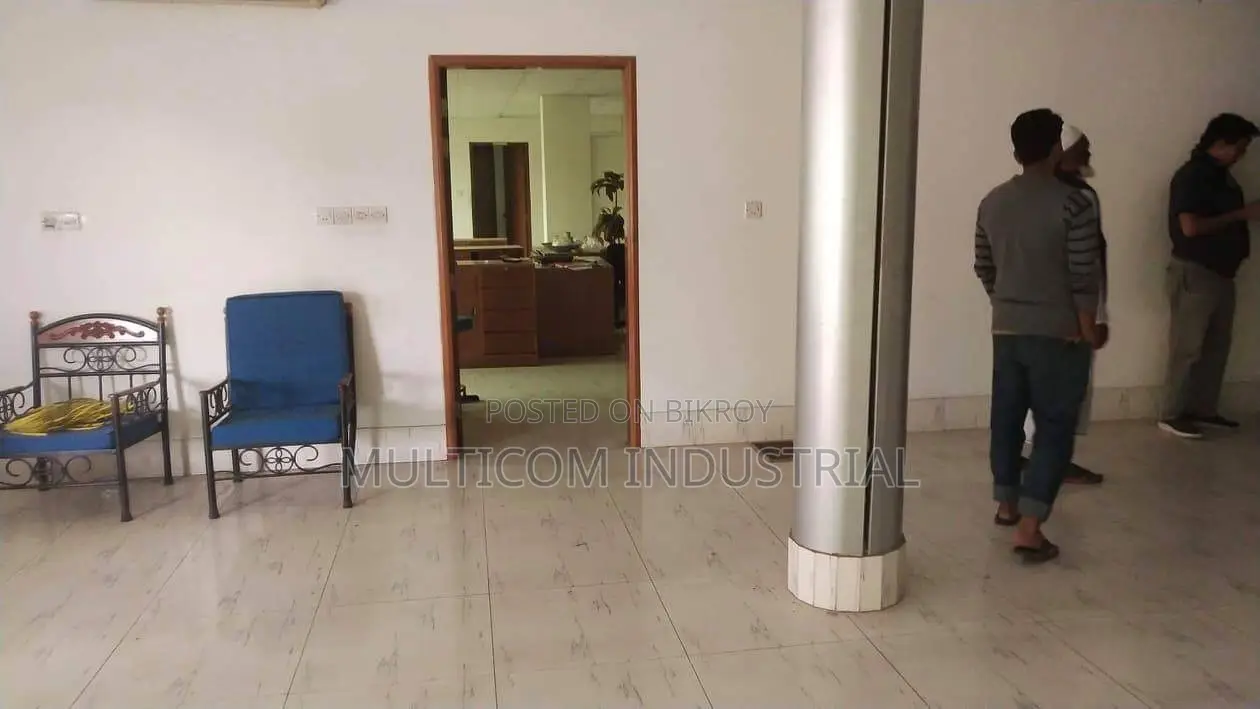ঢাকা-চট্টগ্রাম মহাসড়কে কারখানা স্থাপনের জন্য ১৬ বিঘা জমি সহ ১,৫০,০০০ বর্গফুটের শেড