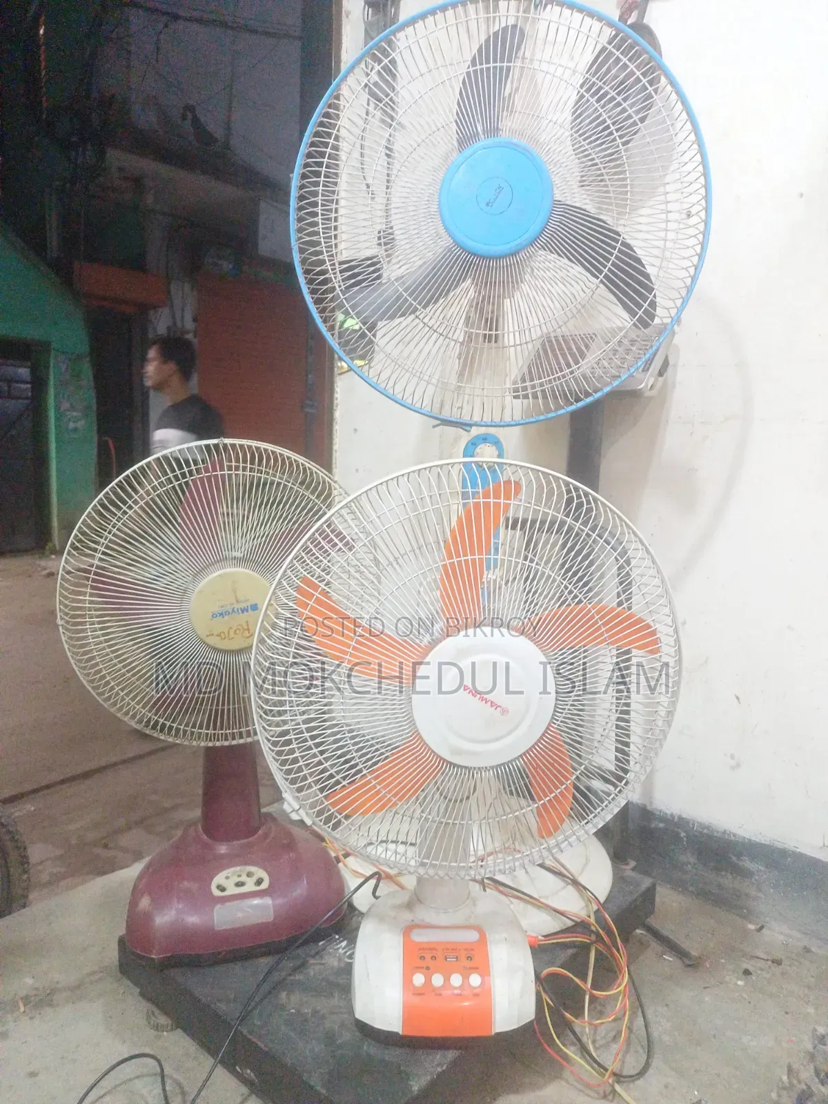 I will sell these three fans.