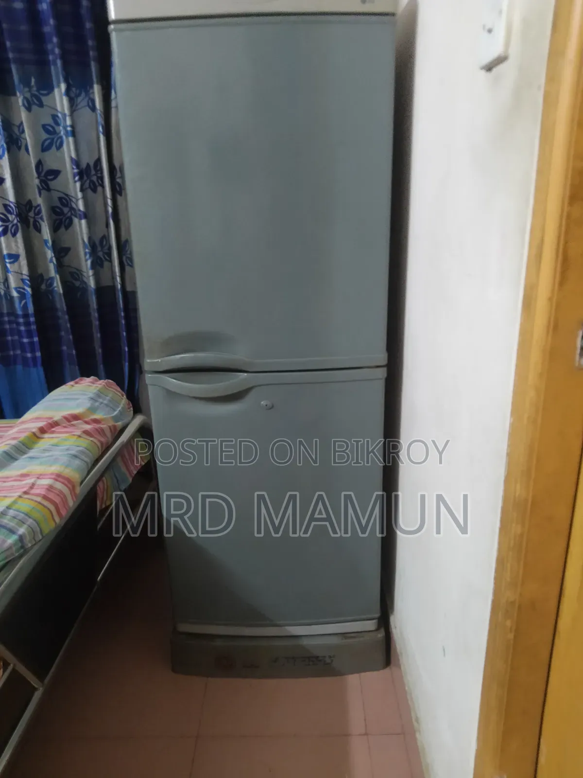 এলজি বাটারফ্লাই ফ্রিজ