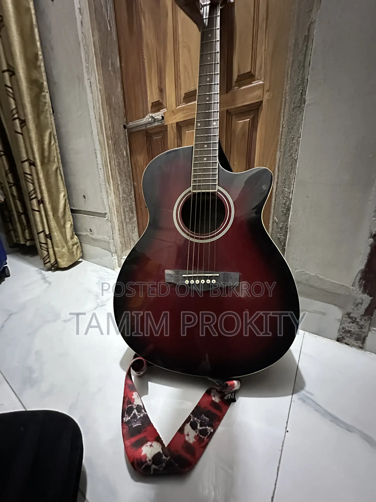 Semi-Acoustic Cutaway Guitar + Built-in Tuner/Eq + Skull Print Strap