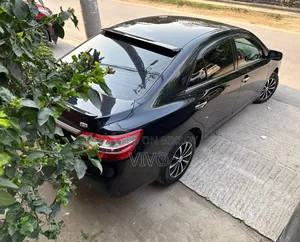 টয়োটা প্রমিও ২০১০ কালো