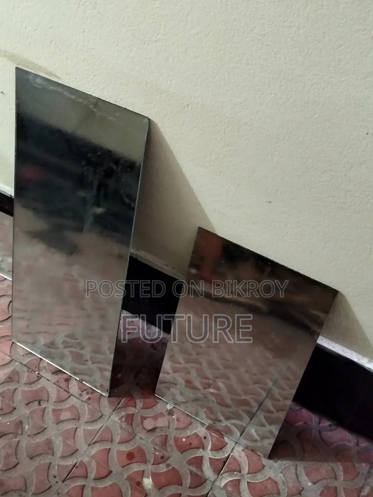 Glass mirror for home